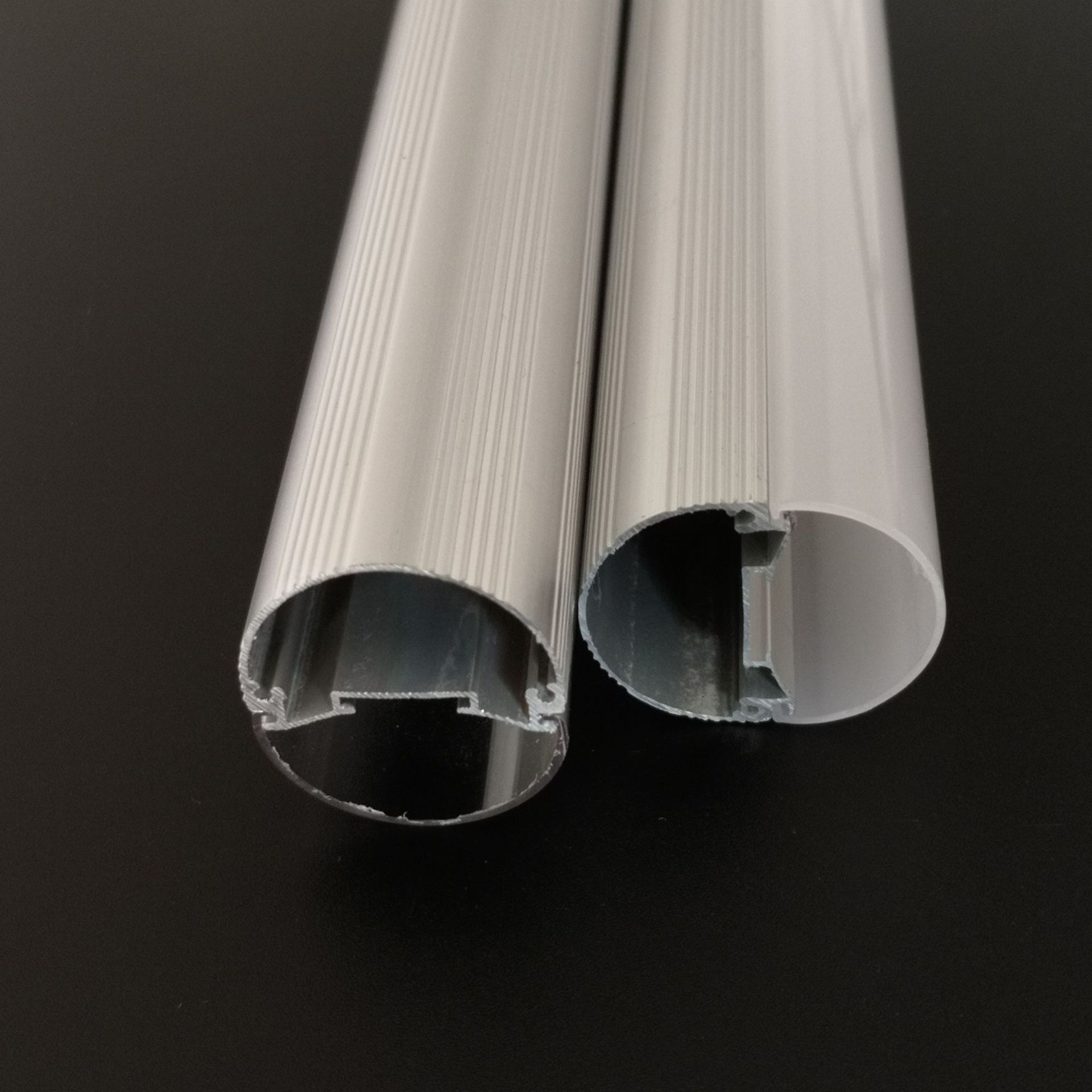 Application du tube extrudé PC dans l'éclairage