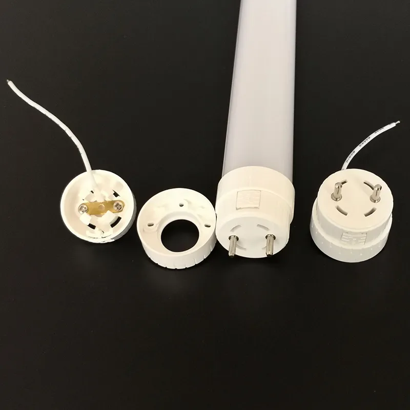 Boîtier d'éclairage pour véhicule ferroviaire