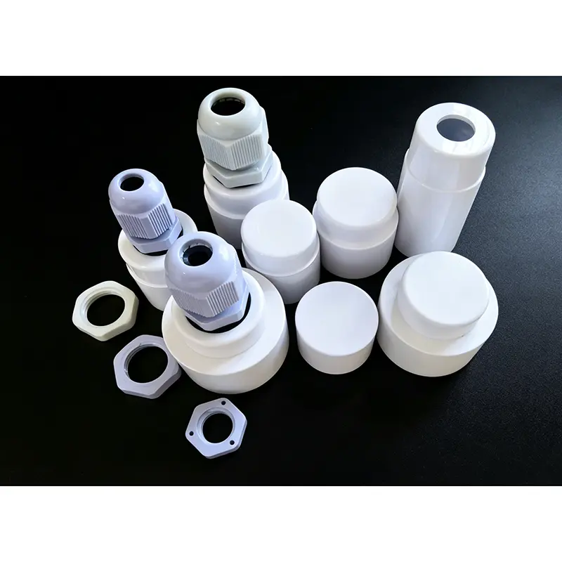 Embout étanche pour tubes